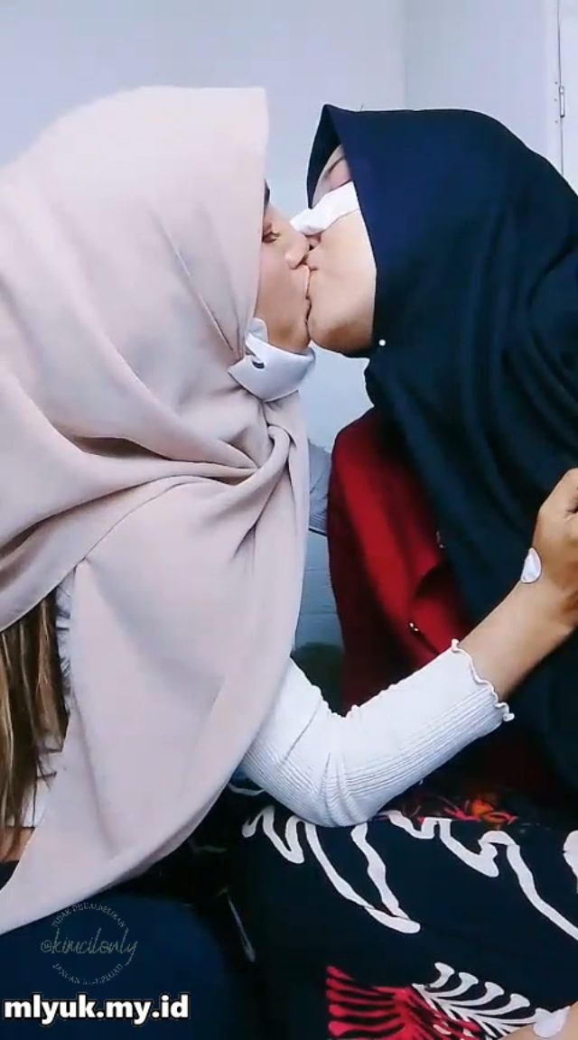 Seks Lesbian Para Janda Solehot Tersakiti